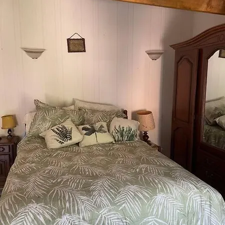 Family Friendly House In Brenac Quillan